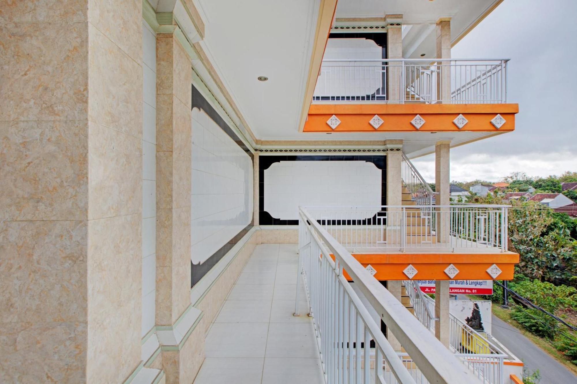 Oyo 2463 Bali Balangan Hotel Jimbaran Εξωτερικό φωτογραφία